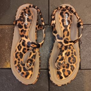 Haute Edition Bohemian Women's Sandals Sz 8 Animal Leopard Print